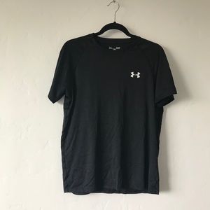 Black Under Armor shirt